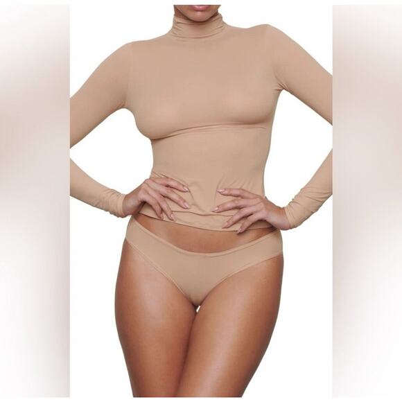 SKIMS KIM K Basics Layering Fits Everybody Turtleneck Ochre Plus Size 4X - Picture 1 of 6
